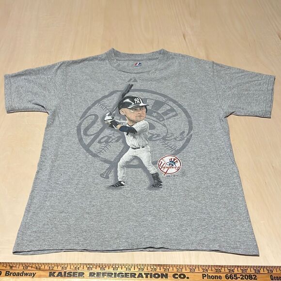 Y2K DEREK JETER YANKEES BIG HEAD BOBBLE HEAD   YOUTH L SHIRT‎ MAJESTIC - Picture 1 of 4